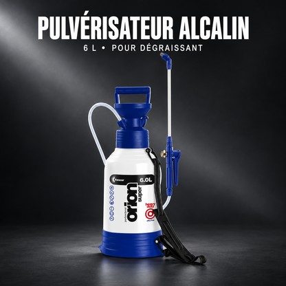 Pulvérisateur alcalin 6 L EcoClean® avec lance et tuyau, présentation sur fond sombre