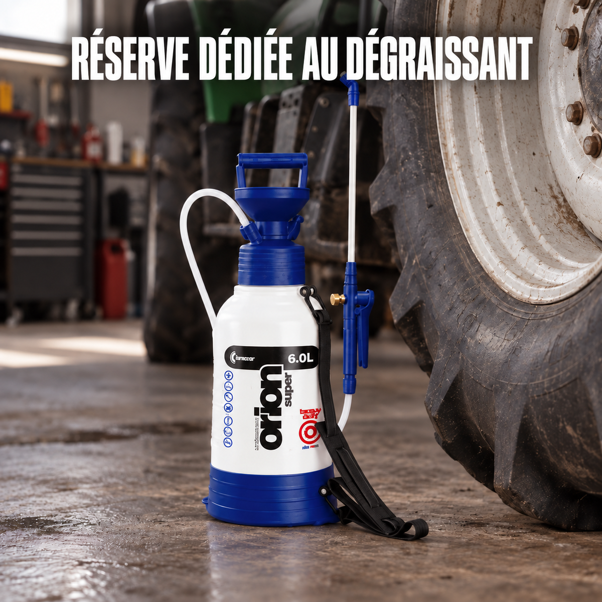 Pulvérisateur alcalin 6 L EcoClean® présenté en situation de nettoyage professionnel