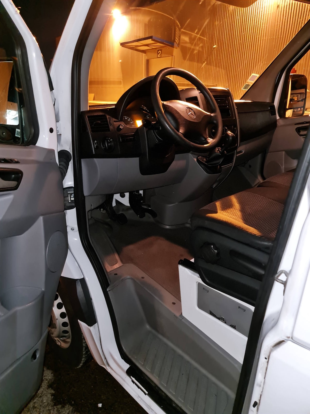 Intérieur cabine PL — après nettoyage